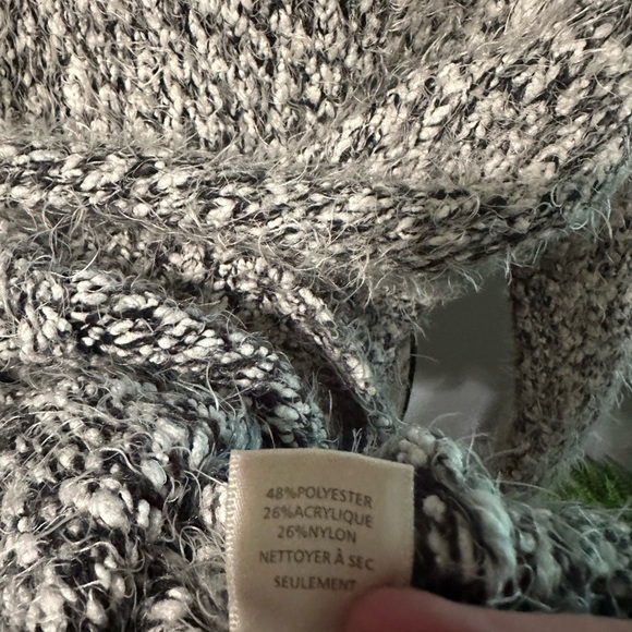 J O A sweater. Like new. Small. Has stretch - Picture 4 of 5